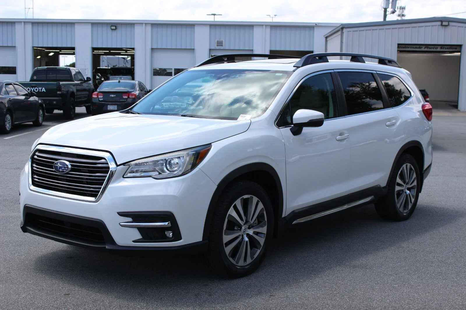 Used 2021 White Subaru Limited image 3