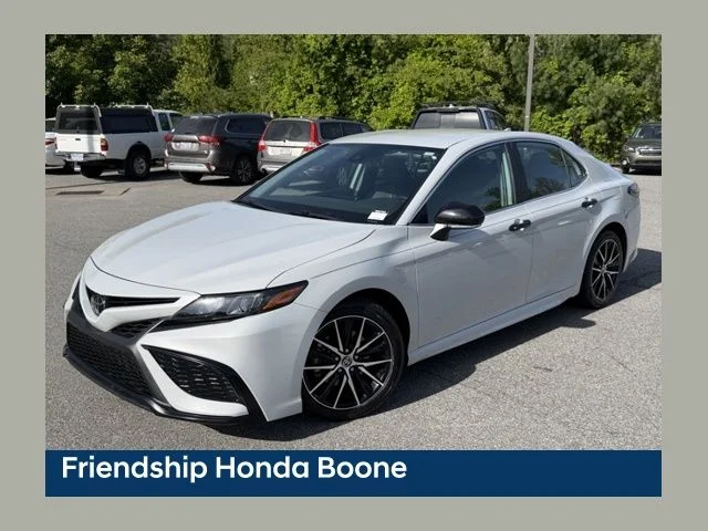 Used 2023 White Toyota SE Nightshade image 1