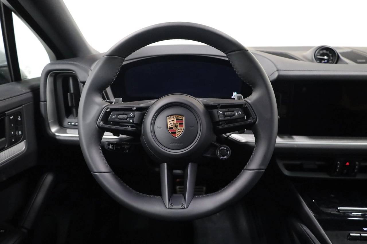 Used 2026 White Porsche Coupe image 25