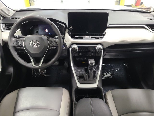 Certified Used 2024 Pearl Toyota XLE Premium image 26