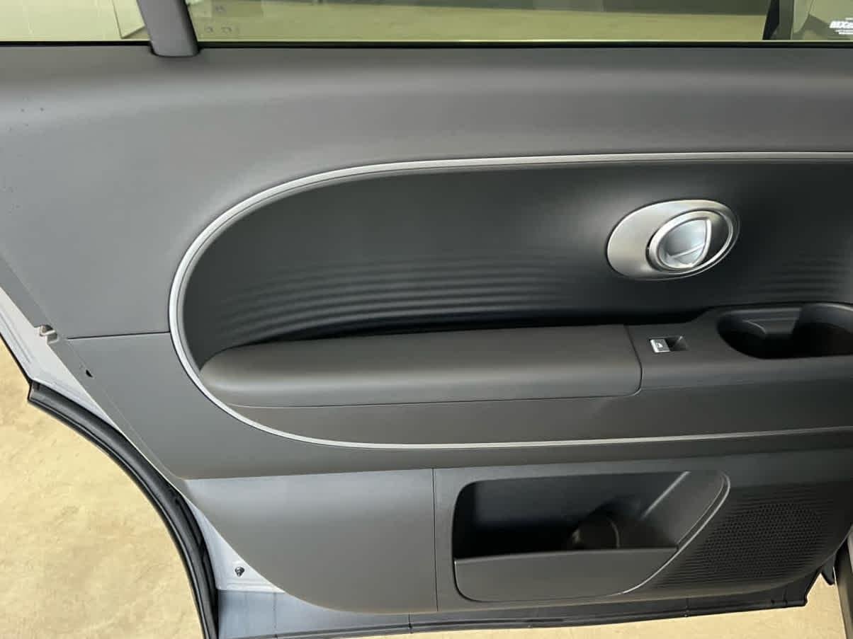 2026 Hyundai IONIQ 9 SE - Photo 26
