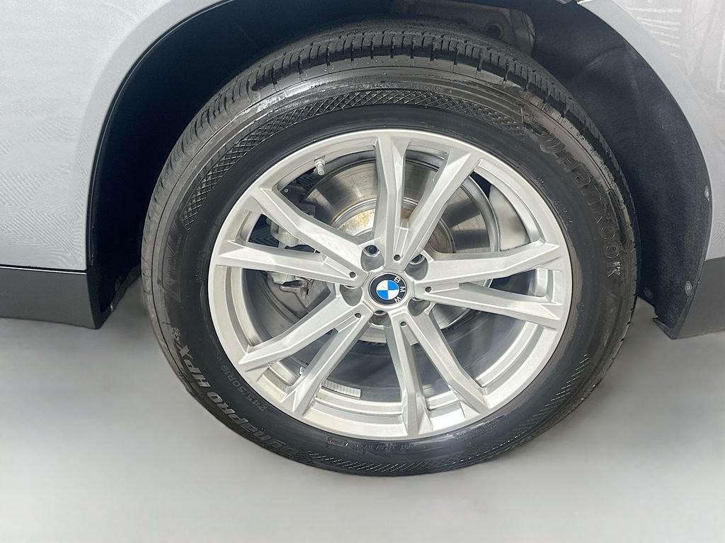 Used 2025 Gray BMW 30 xDrive image 31