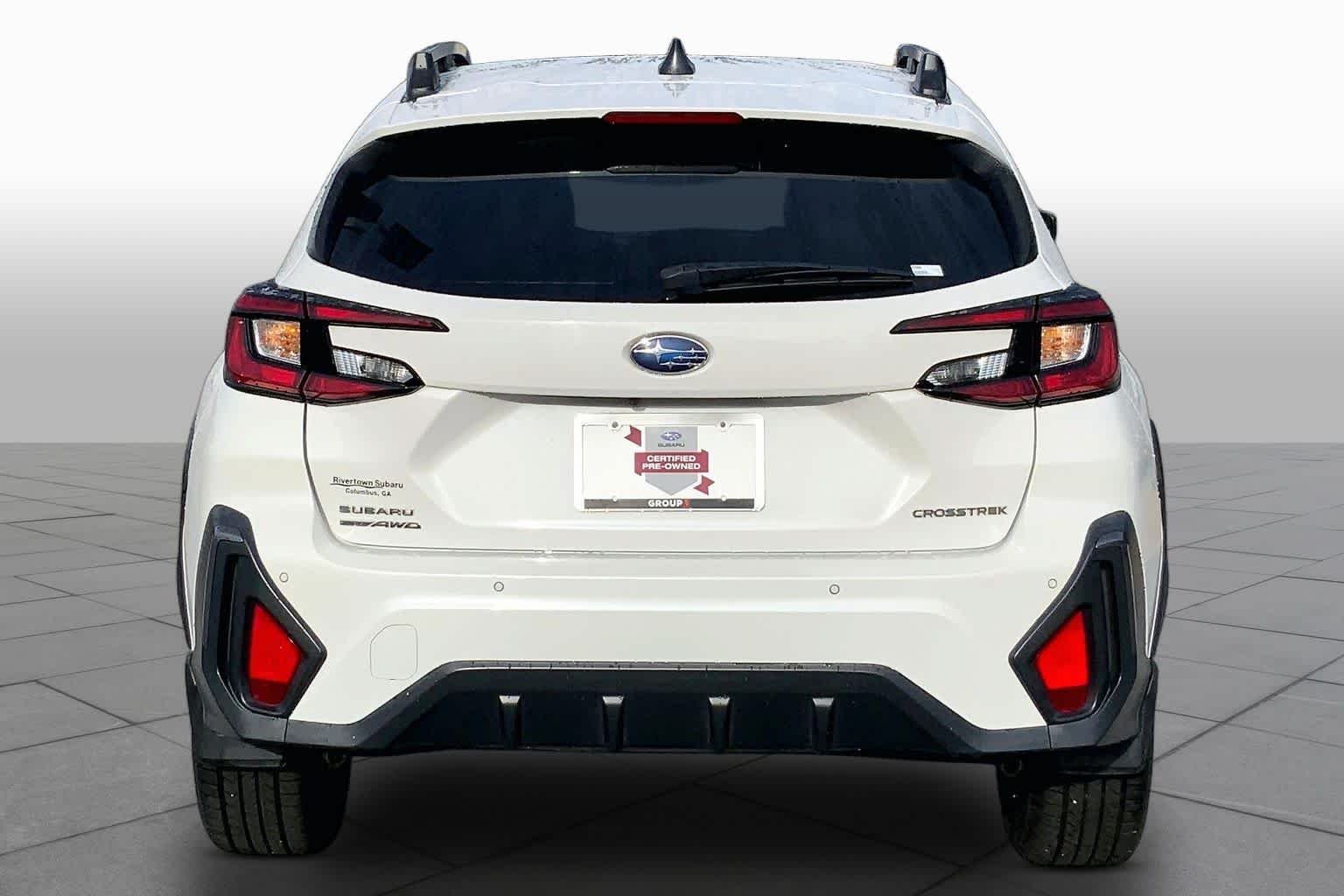 Used 2024 Crystal White Pearl Subaru Limited image 5