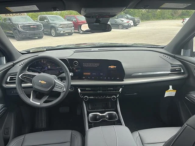 2027 Chevrolet Traverse LT - Photo 10