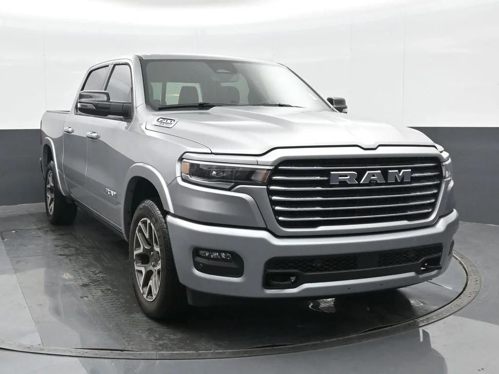 2025 RAM 1500 Laramie 4x4 Crew Cab 5'7's photo