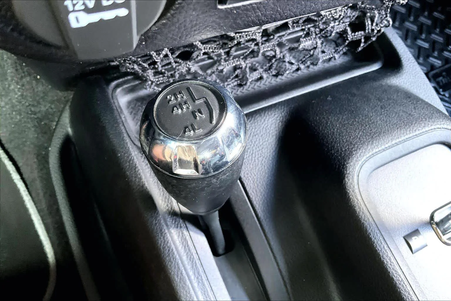 Used 2016 Black Clearcoat Jeep Sport image 33