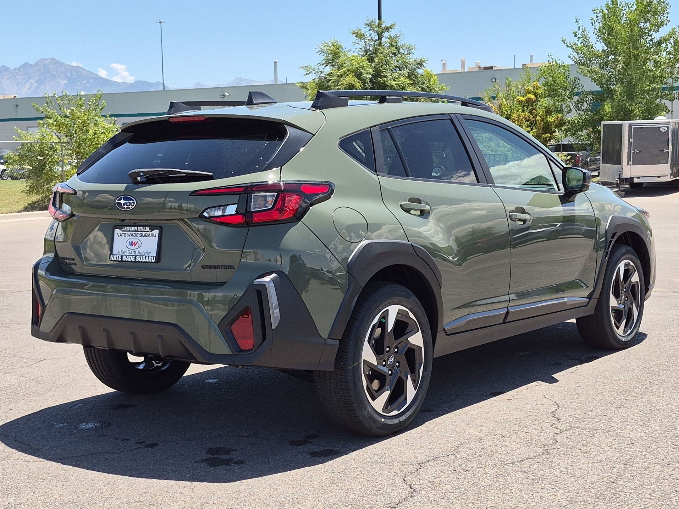 New 2026 ALPINE GREEN Subaru Limited image 3
