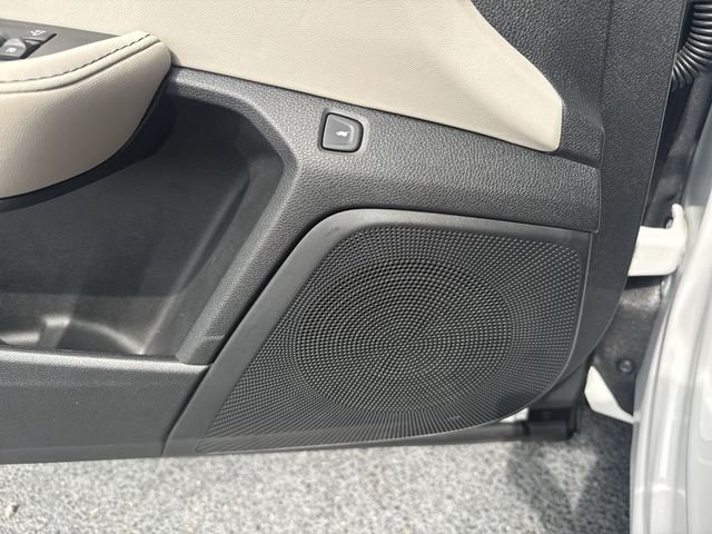 Used 2025  Acura Advance Package image 28