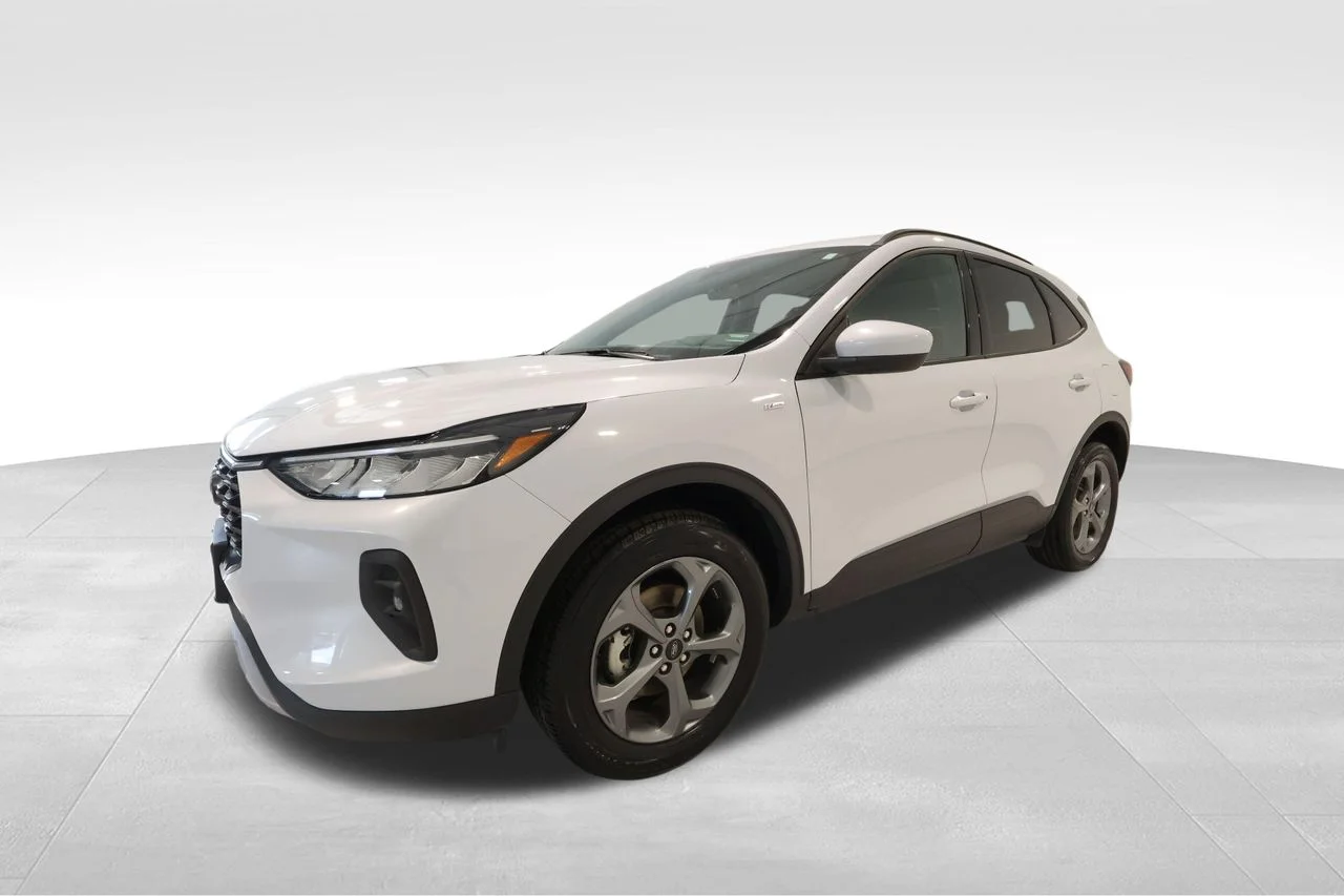 Used 2025 Silver Ford ST-Line Select image 8