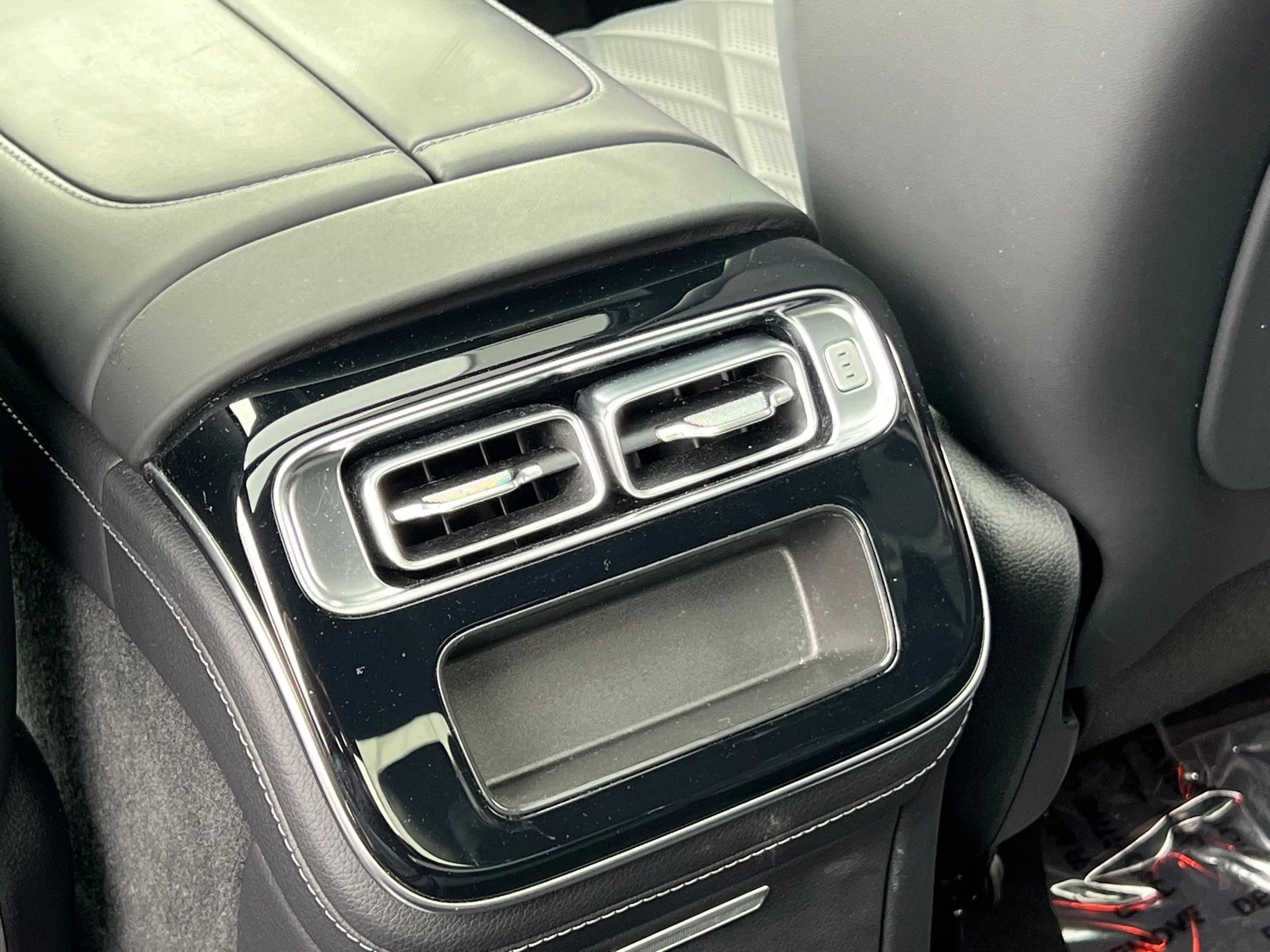 Used 2023 Silver Mercedes-Benz S 500 image 34
