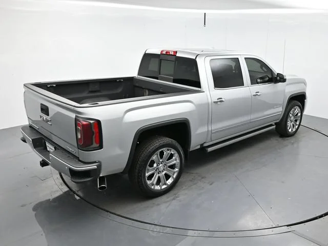 Used 2018 QUICKSILVER METALLIC GMC Denali image 37