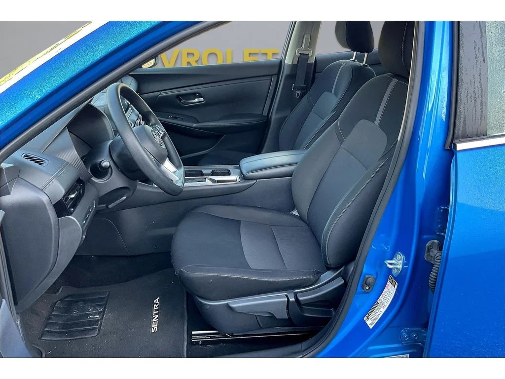 Used 2025 Blue Nissan SV image 17