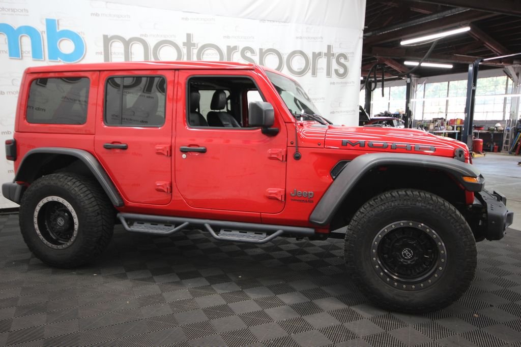 Used 2019 Red Jeep Unlimited Sahara image 9