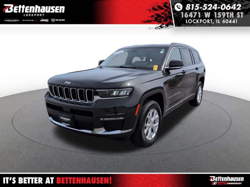 Used 2024  Jeep Limited image 1