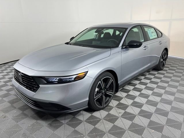 New 2026 Silver Honda SE image 3
