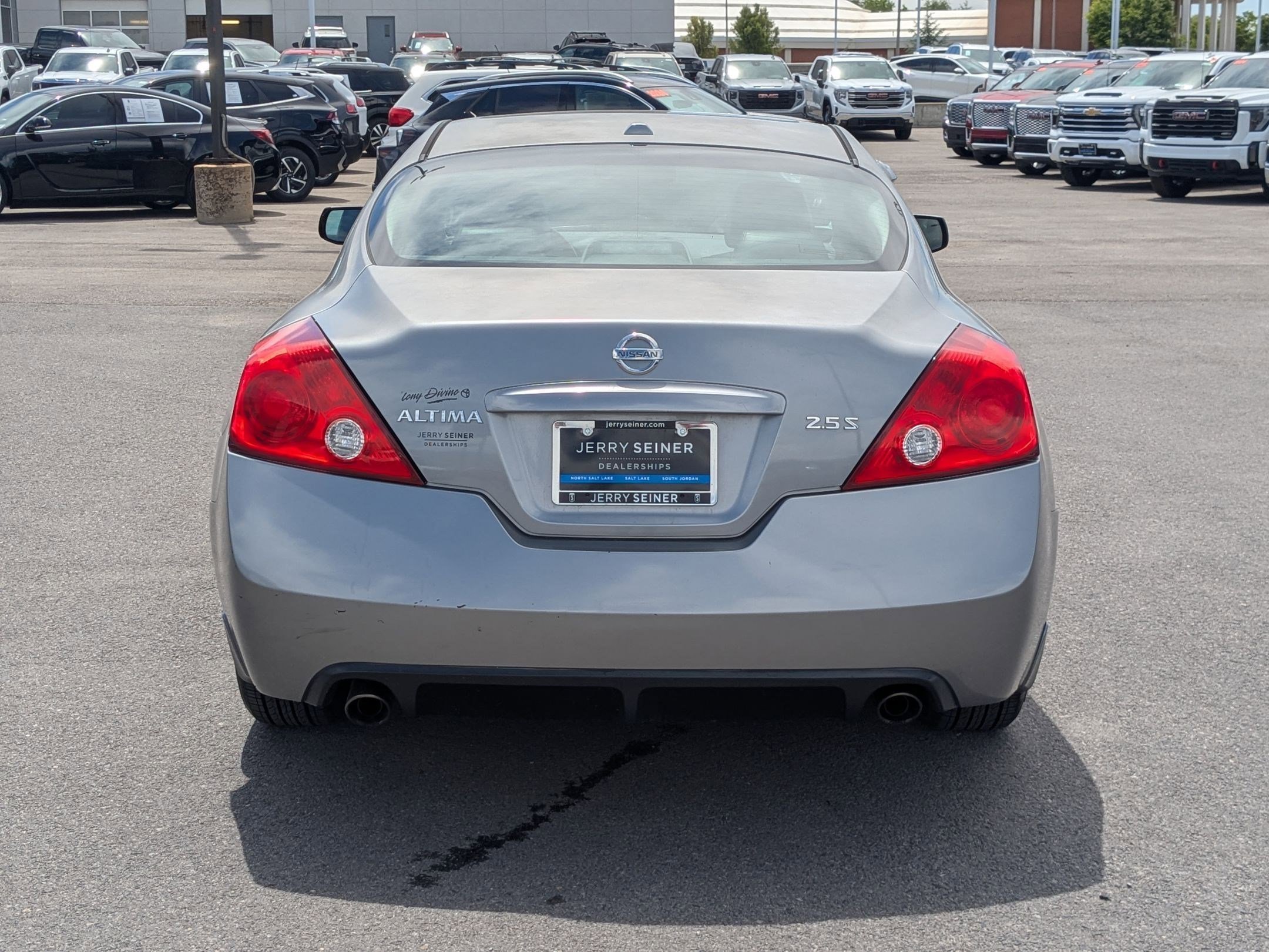 Used 2009 Precision Gray Metallic Nissan 2.5 S image 4