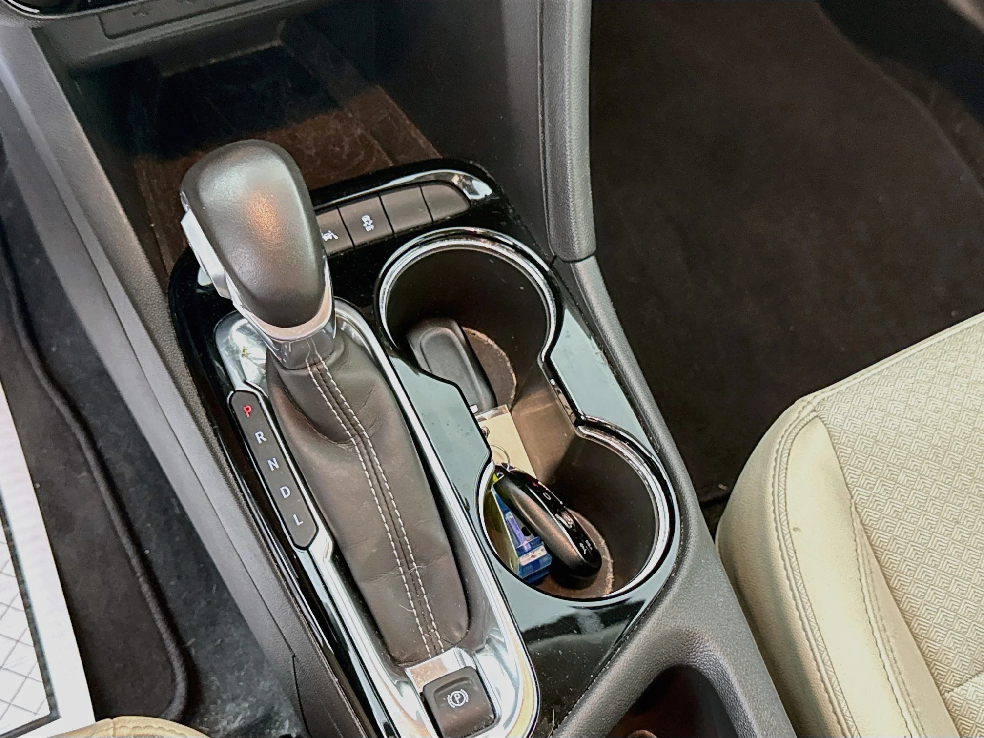 Used 2021 Ebony Twilight Metallic Buick Select image 16