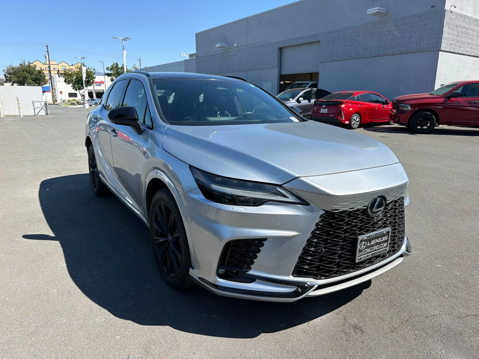 Used 2023 Iridium Lexus 500h F SPORT Performance image 2
