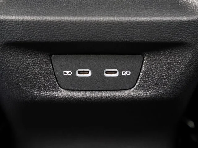 New 2026 White/off-white Volkswagen 2.0T SE image 30