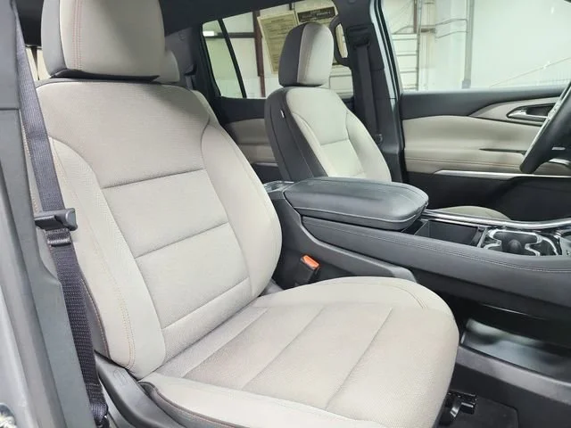 Used 2025 Sterling Gray Metallic Chevrolet LT image 43
