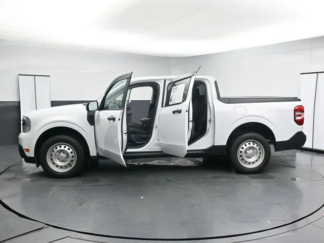 Used 2024 White Ford XL image 36
