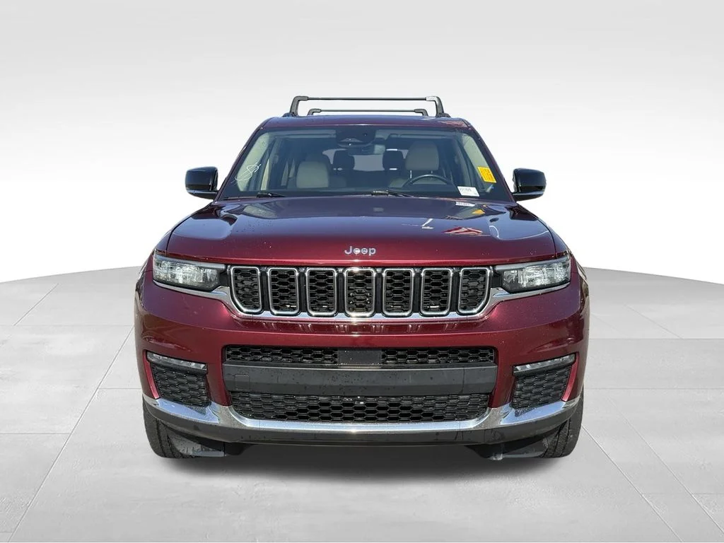 Used 2022 Red Jeep Limited image 22