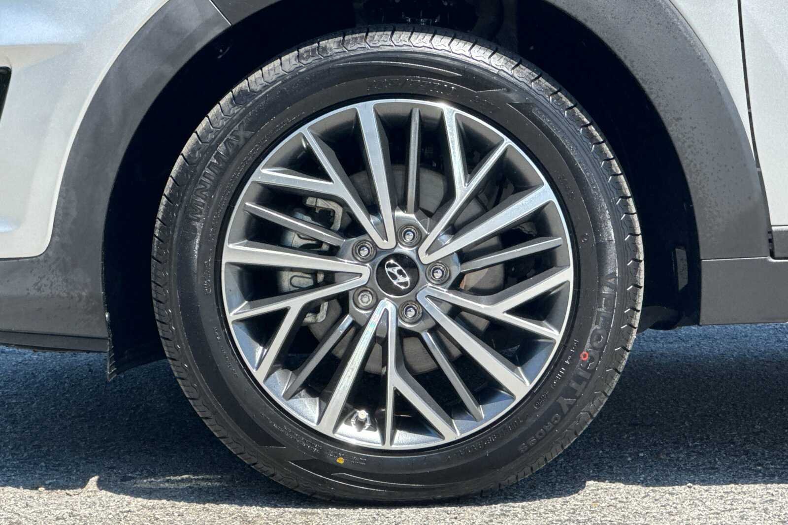 Used 2020 Silver Hyundai Ultimate image 26
