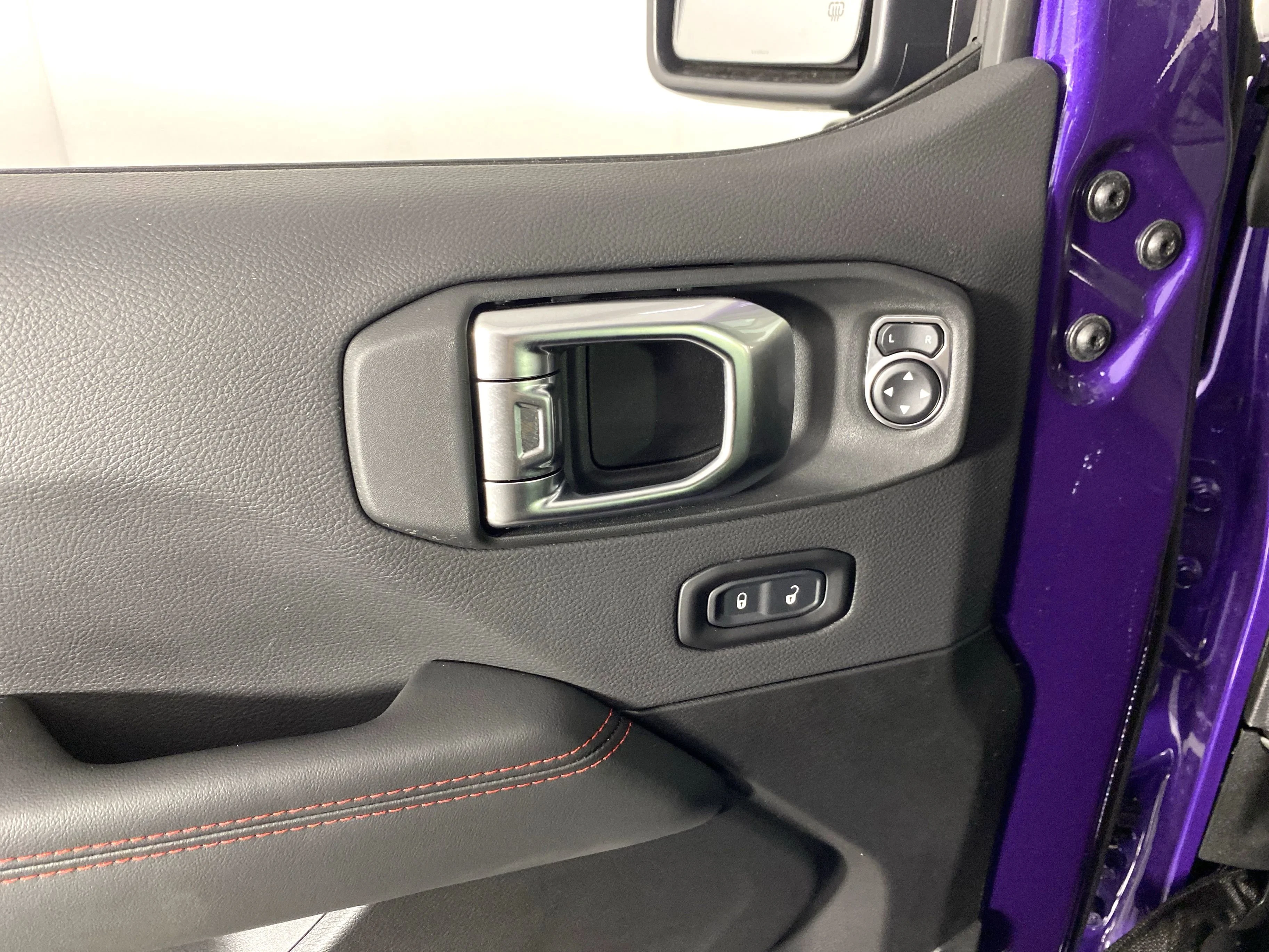 New 2026 Reign Exterior Paint Jeep Rubicon X image 13