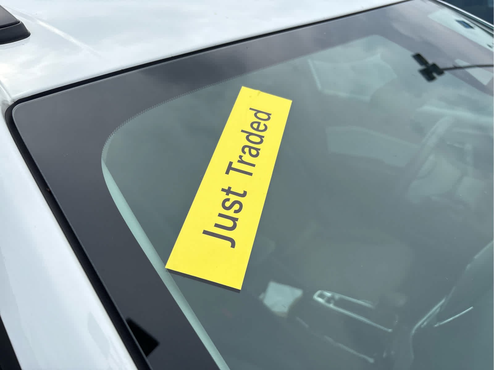 Used 2024 Summit White Chevrolet LT image 3