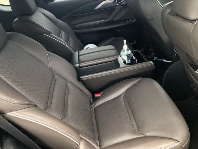 Used 2020 White Mazda Signature image 2