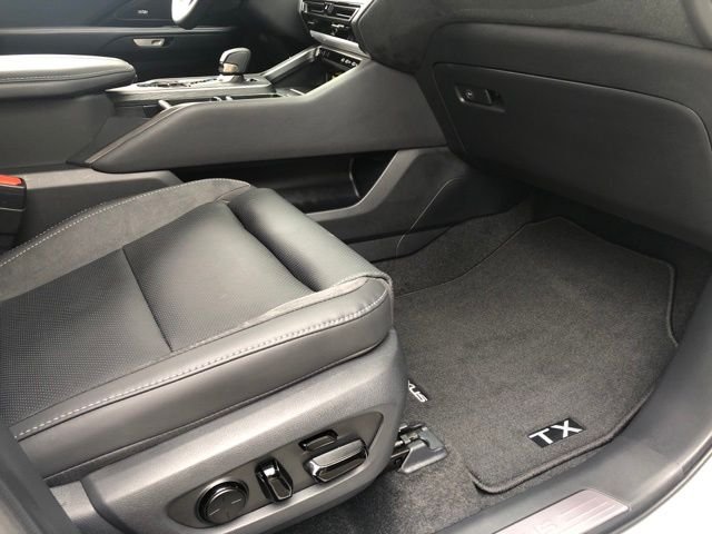 2026 Lexus TX 350 Luxury - Photo 18