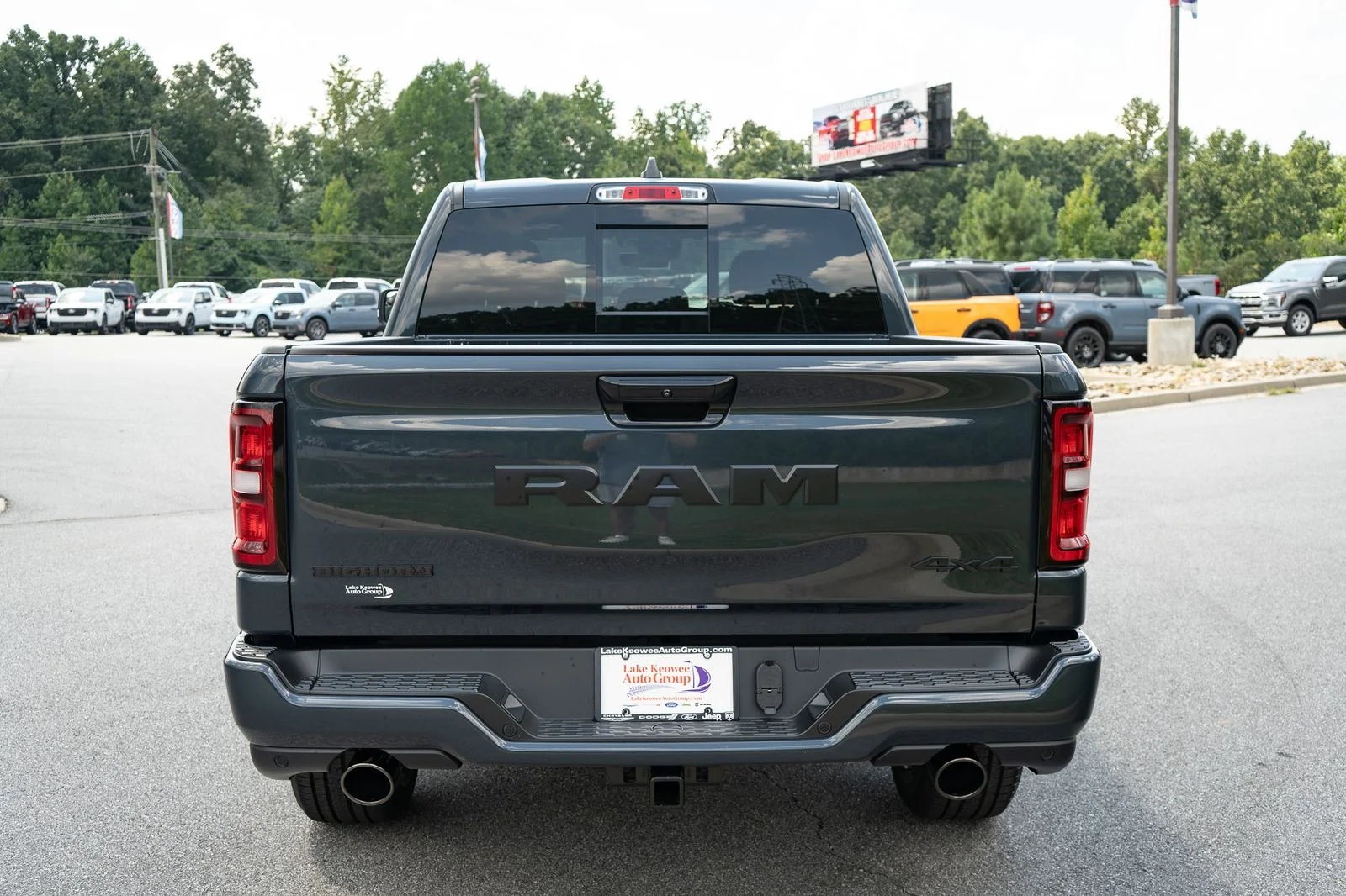 New 2027 Forged Blue Metallic Exterior Paint RAM Big Horn/Lone Star image 8