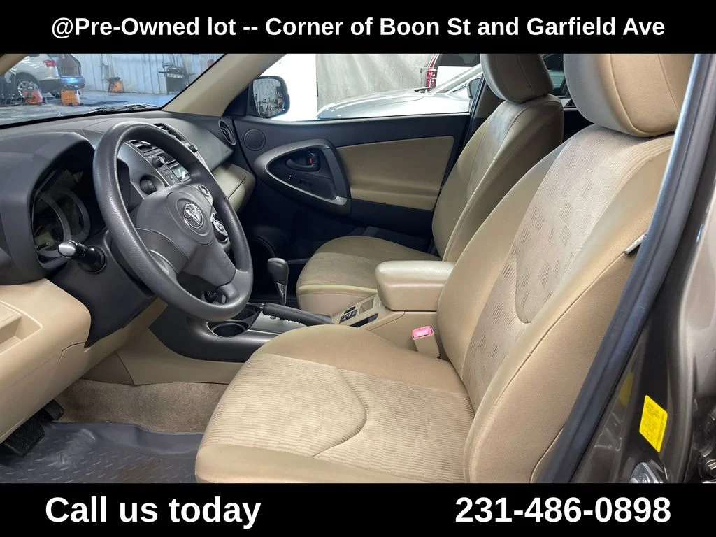 Used 2011 Brown Toyota Base image 14