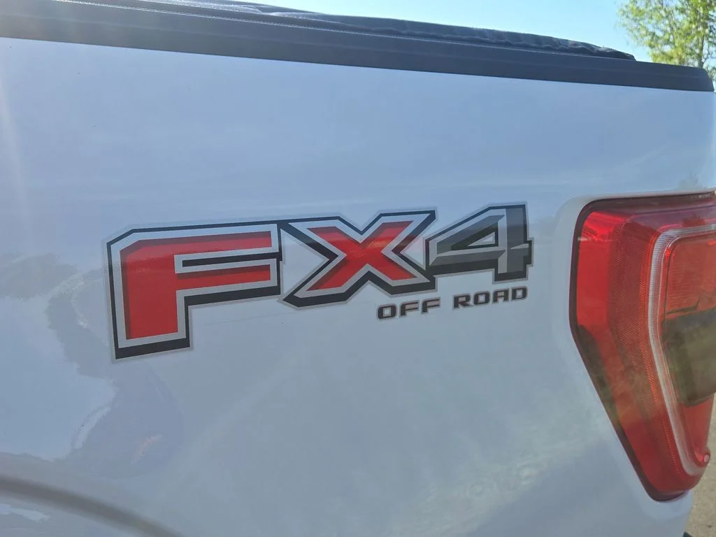 Used 2022 White Ford XLT image 22