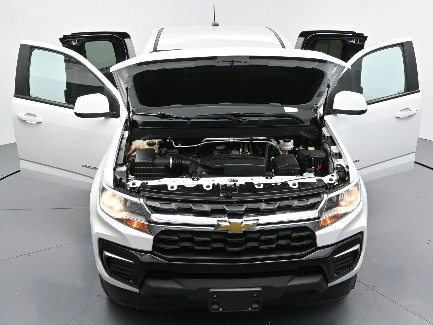 Used 2022 Summit White Chevrolet 4WD LT image 41