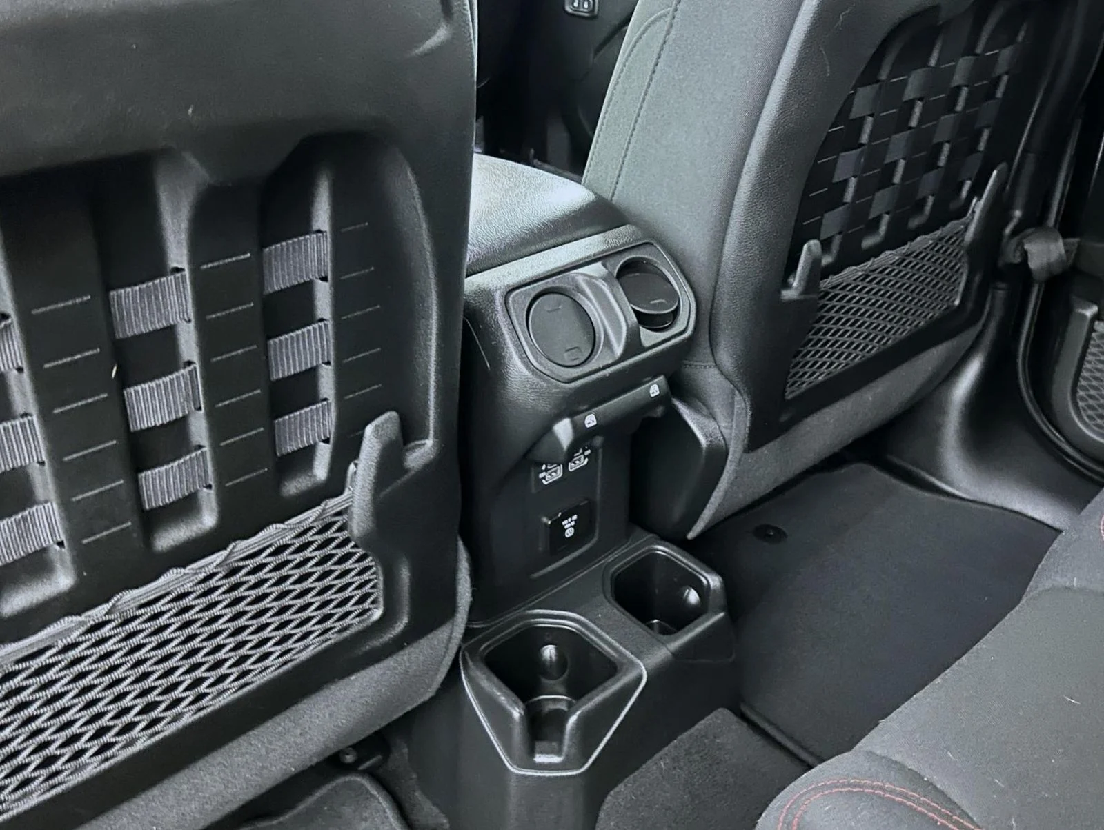 Used 2022 Black Jeep Unlimited Rubicon image 21