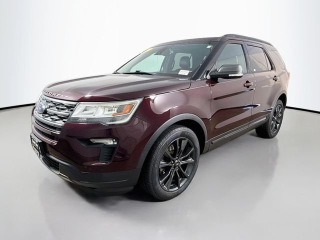 Used 2019 Red Ford XLT image 3