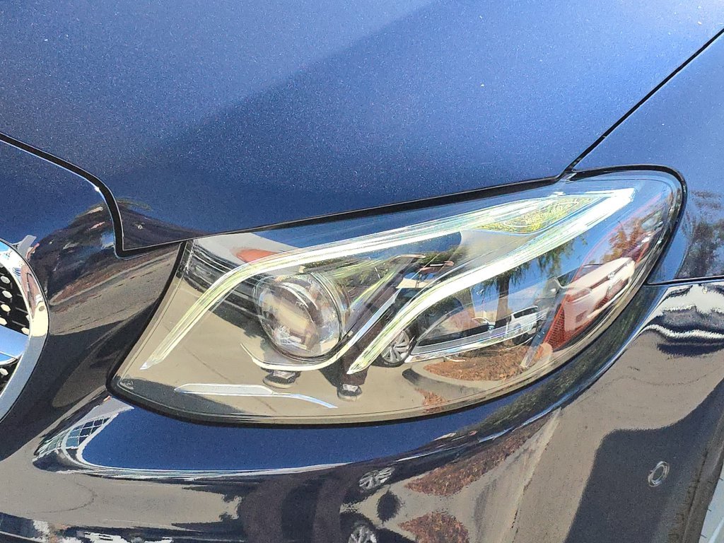 Used 2018  Mercedes-Benz E 400 image 35
