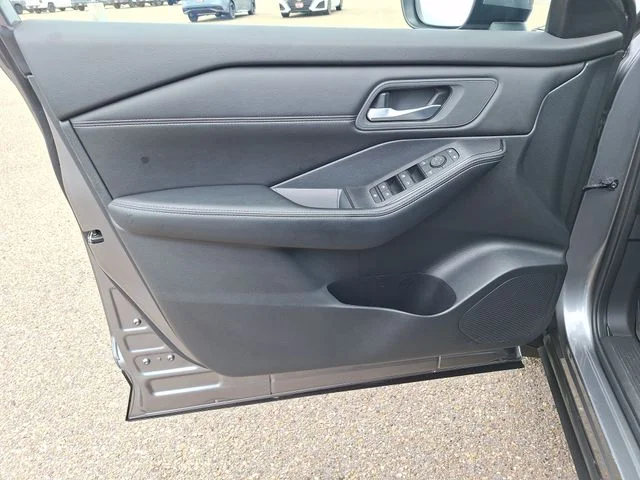 Used 2024 Gray Nissan SV image 11