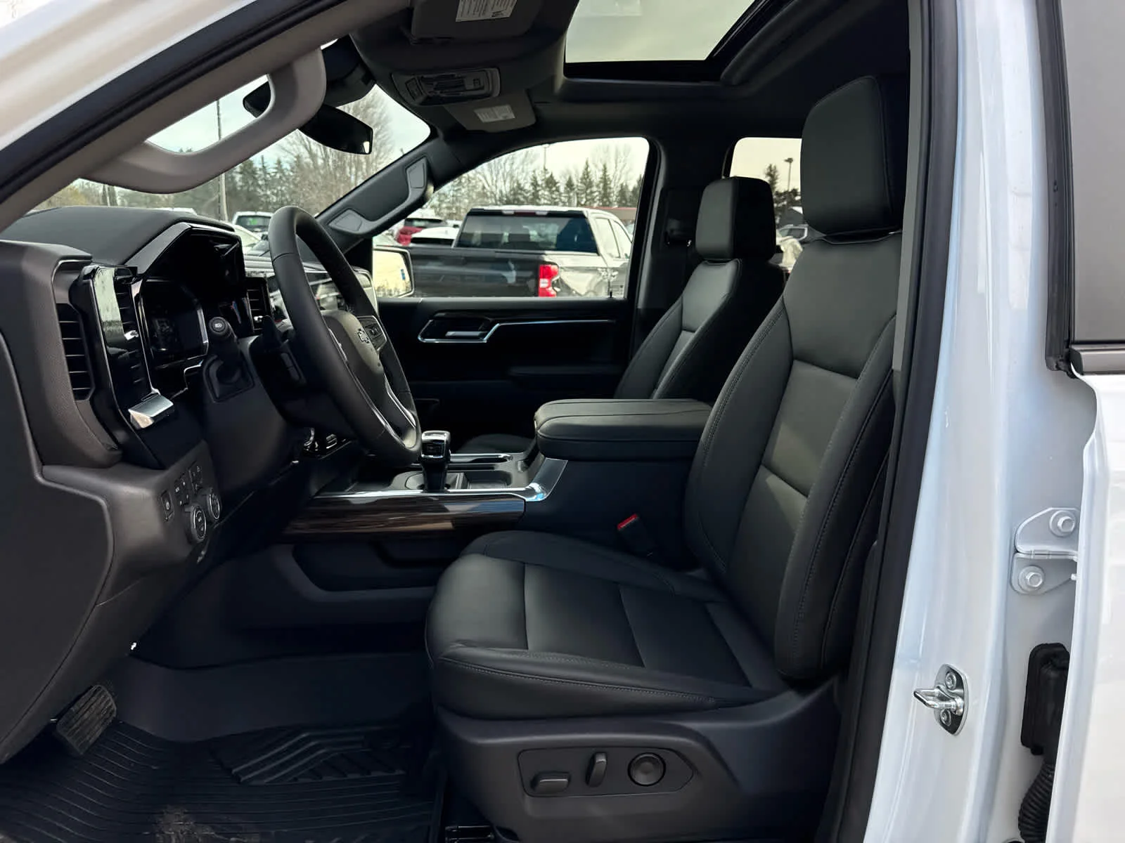 2026 Chevrolet Silverado 1500 LT Trail Boss - Photo 17
