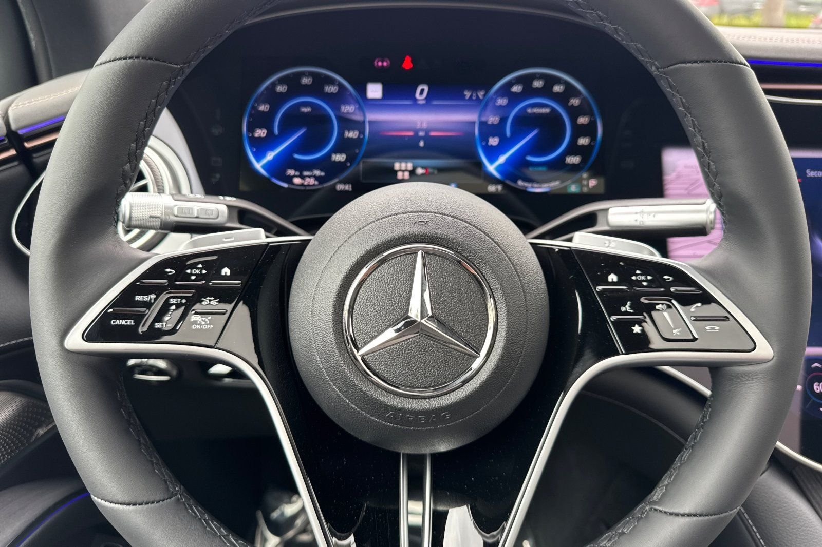 New 2026 Black Mercedes-Benz 400 image 24