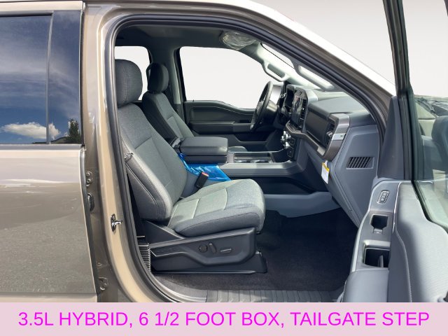New 2026 Gray Ford XLT image 15
