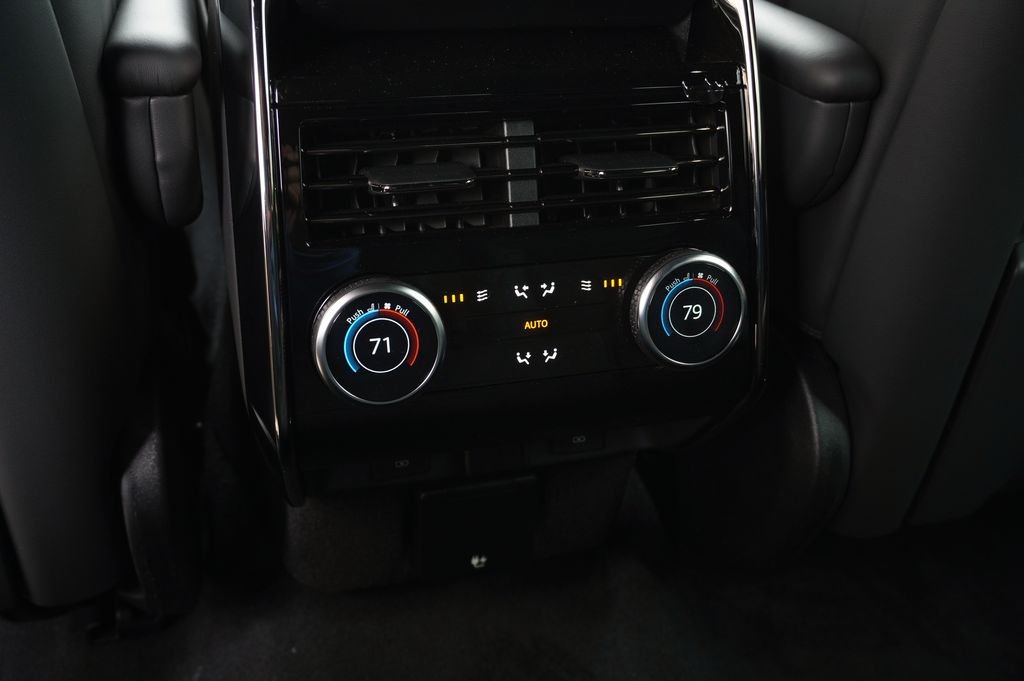 Used 2026 Gray Land Rover Dynamic SE image 33