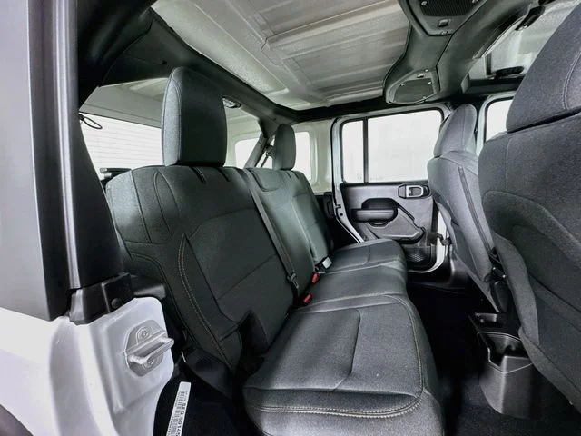 New 2026 Bright White Clear-Coat Exterior Paint Jeep Sport S image 26