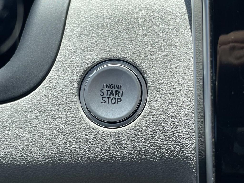 Certified Used 2023 Gray Hyundai SEL image 17
