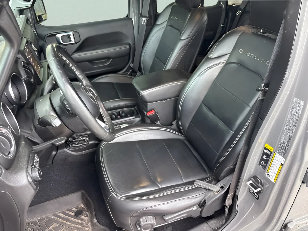 Used 2021 Gray Clearcoat Jeep Overland image 9