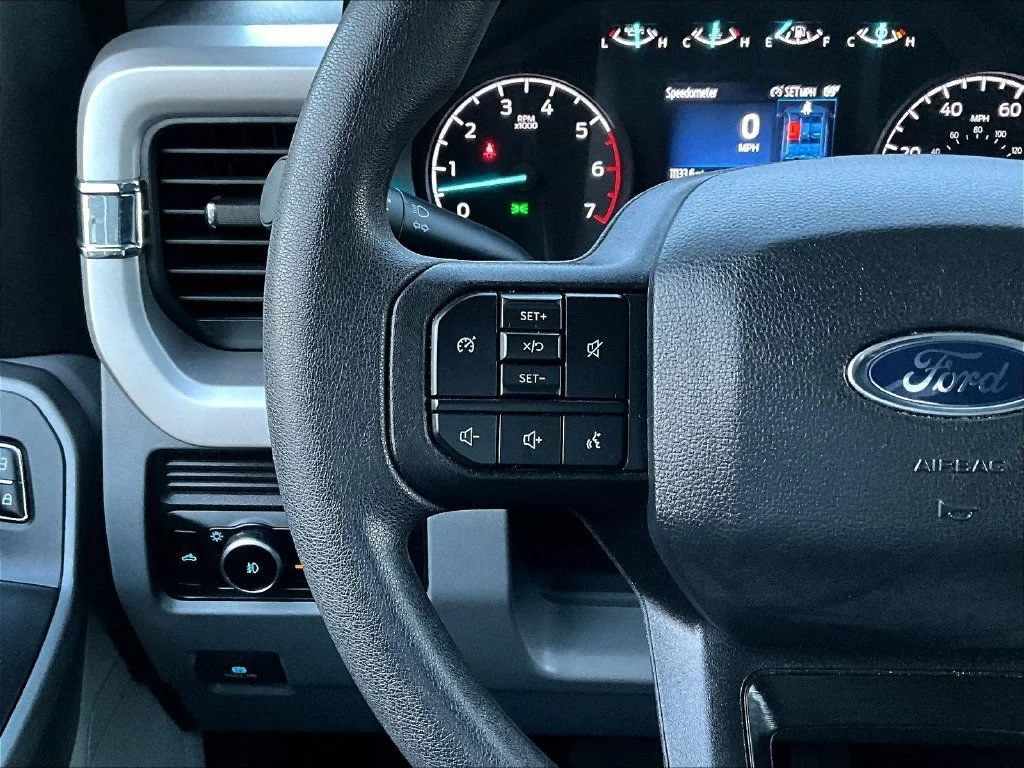 Used 2024 Oxford White Ford XL image 14