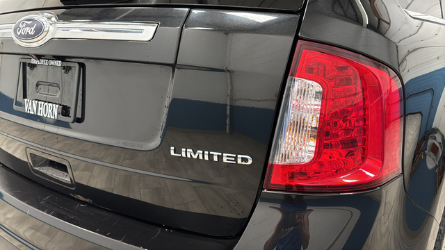 Used 2013 Tuxedo Black Metallic Ford Limited image 38