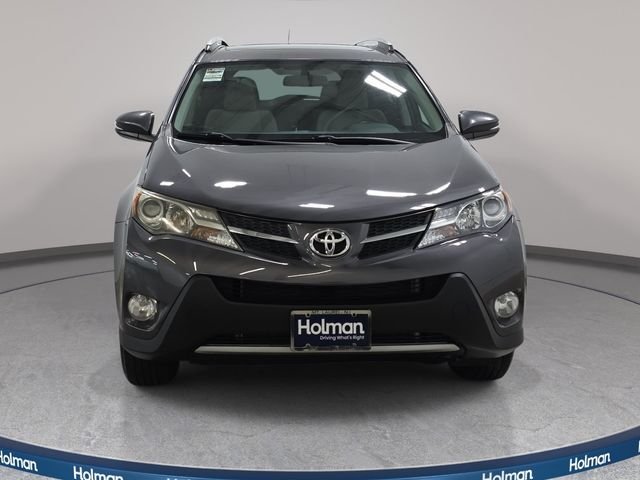 Used 2015 Gray Toyota XLE image 2