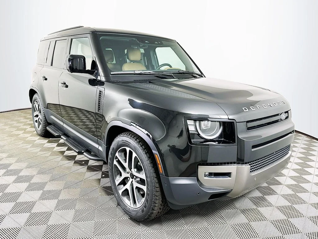 New 2026 Santorini Black Land Rover S image 3